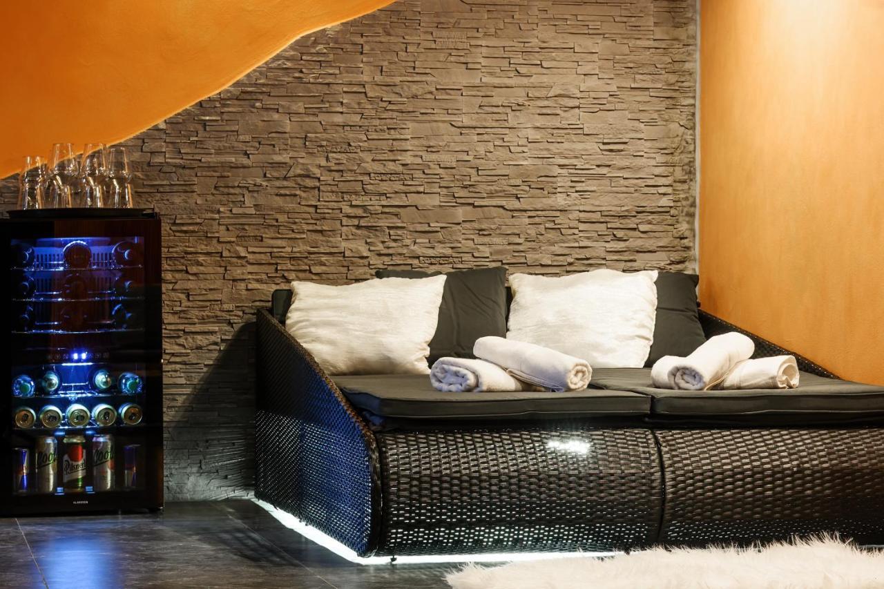 Wellness Penzion Triola Korenov Luaran gambar