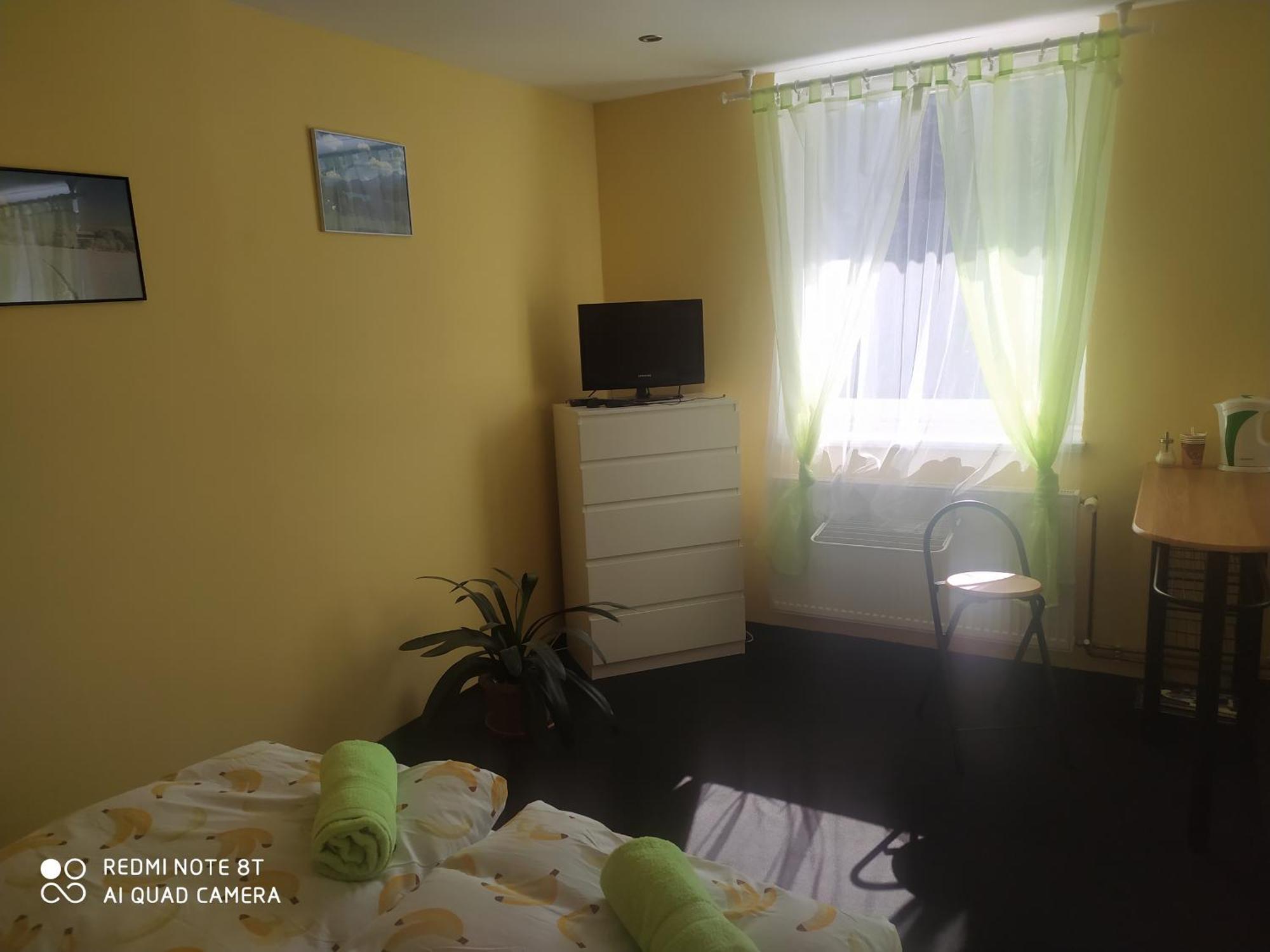 Wellness Penzion Triola Korenov Luaran gambar