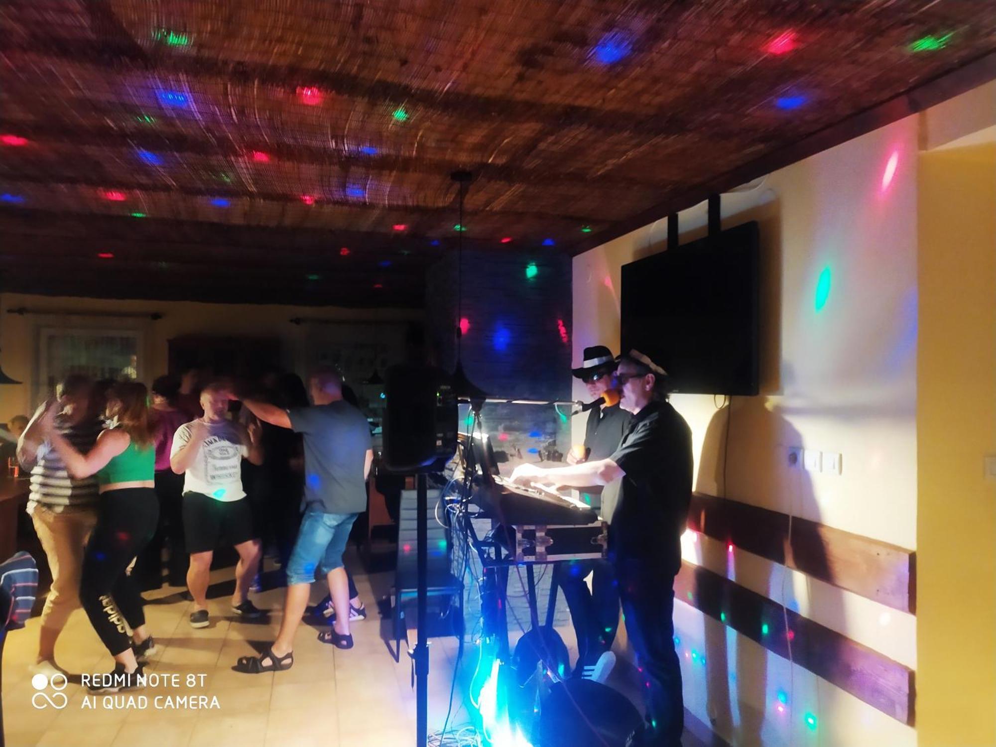 Wellness Penzion Triola Korenov Luaran gambar