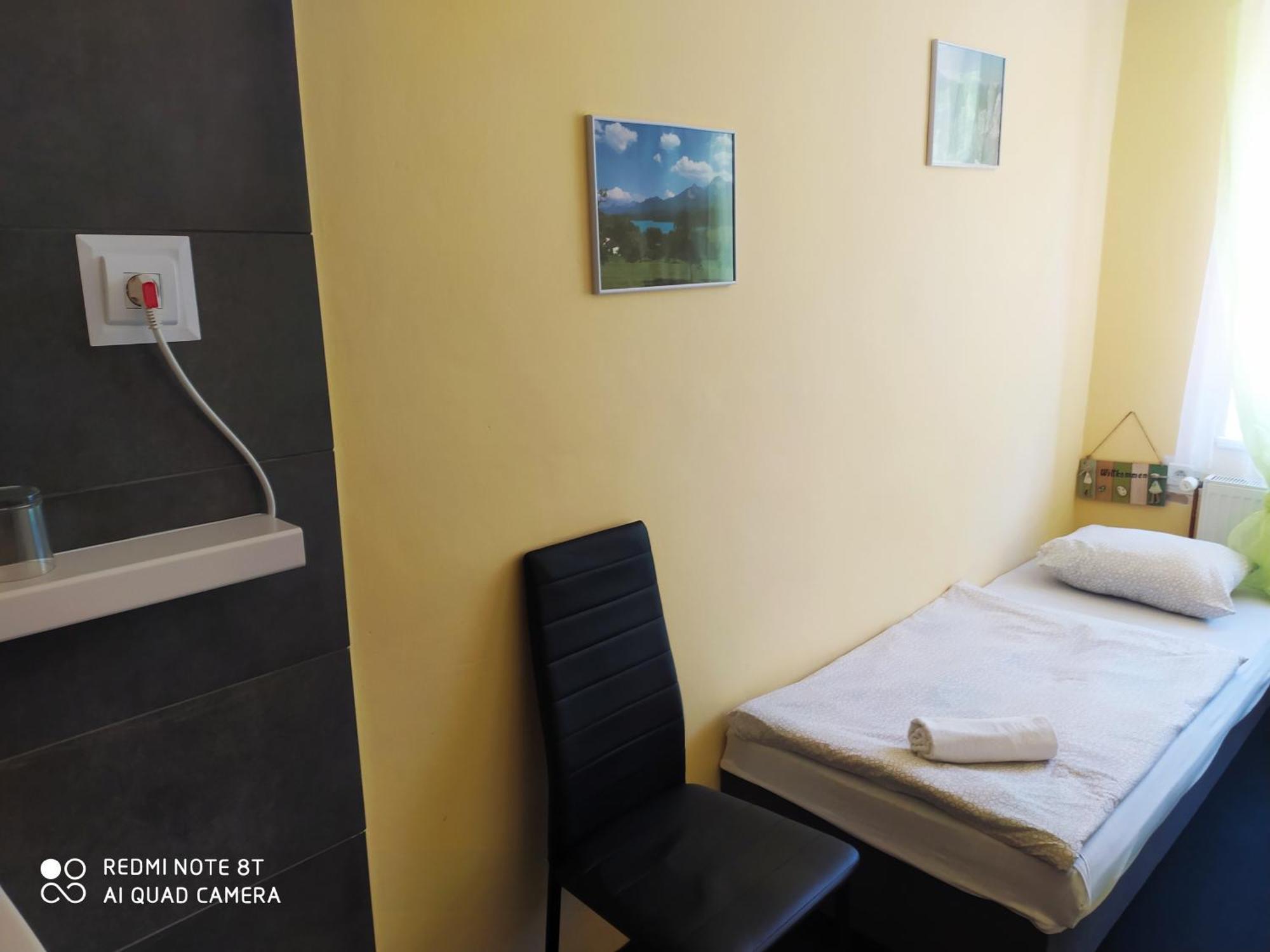 Wellness Penzion Triola Korenov Luaran gambar